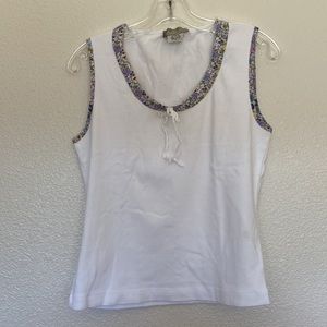 Sleeveless cotton top